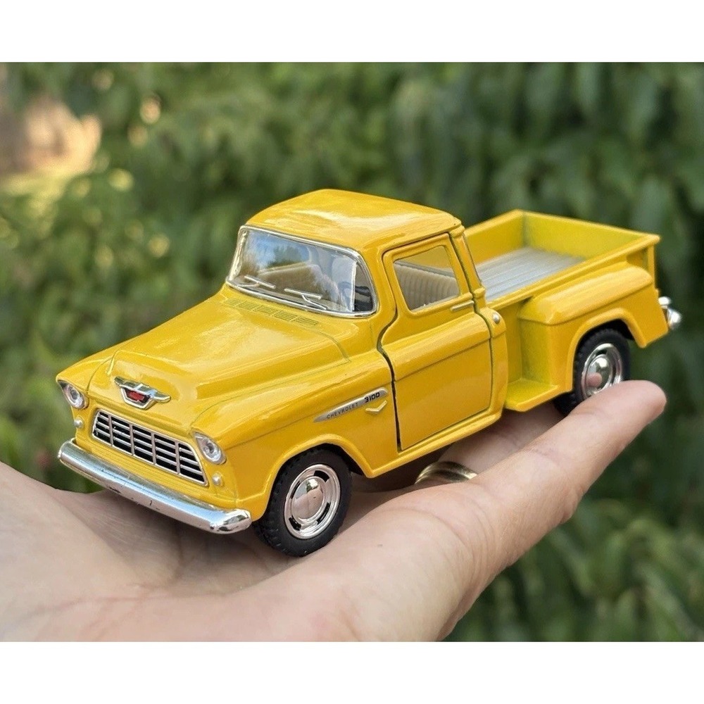 Kinsmart 1955 Chevy Stepside 3100 Pick Up 1:32 Diecast Yellow Truck 5330/5D NEW